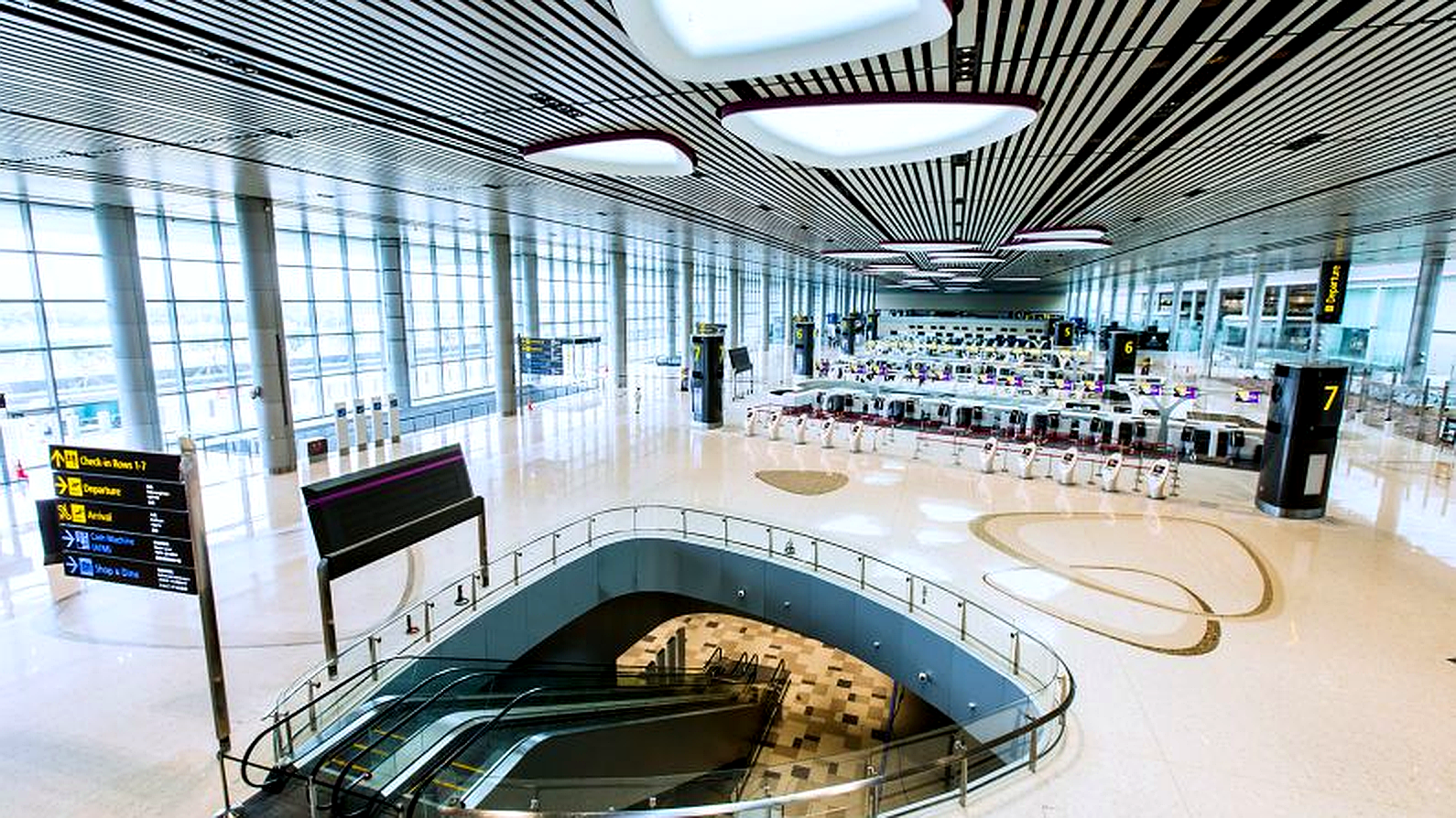 airport terminal inside singapore changi